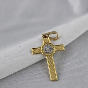 St. Benedict Cross 2-tone 10k Gold 1.0g